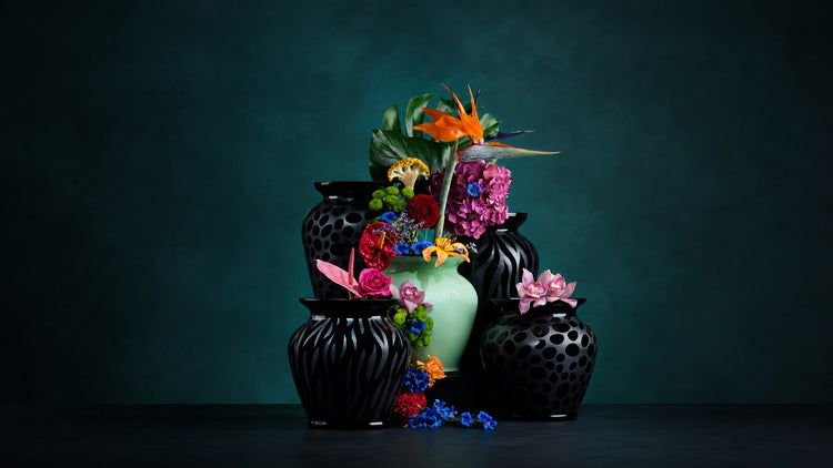 Kristallvasen von OertelCrystal mit Blumen