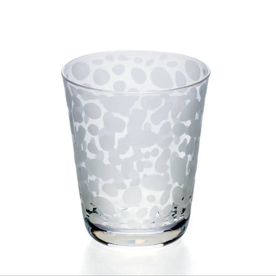 Großer Becher mit schönem matt-transparent Muster