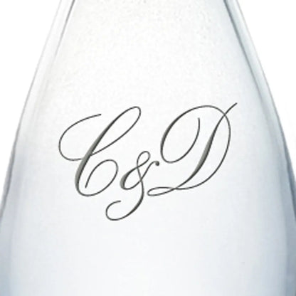 graviertes Monogramm C&D auf Kristallglas 