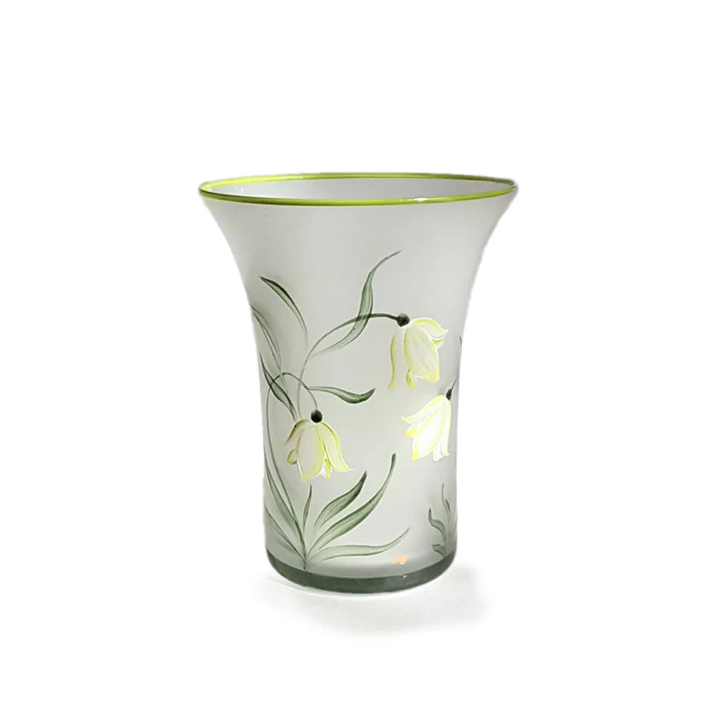 kleiner Mattglasbecher mit Märzenbecher von Hand bemalt