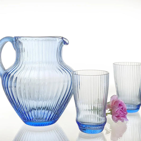 Krug und 2 Gläser aus blauem Kristallglas