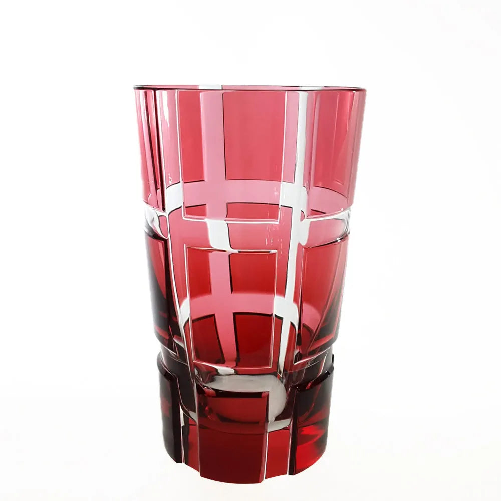 roter Becher auf Überfang Bleikristall mit Schliff