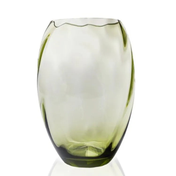 Olive grüne Vase mit Wellenstruktur.