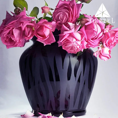 schwarze Kristallvase