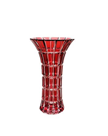 Eine rote Vase aus Kristallglas die 19 cm hoch ist und 11cm im Durchmesser. Die Vase ist mundgeblasen und handgeschliffen
