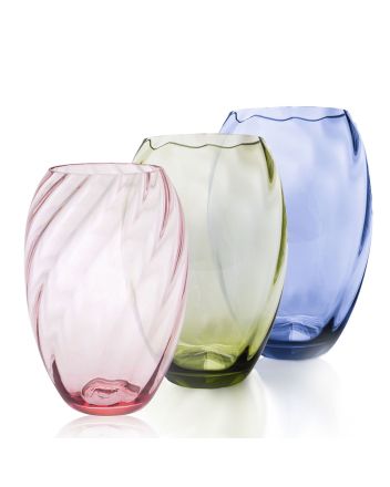 drei ovale Kristallvasen in drei verschiedenen Farben