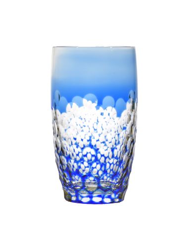 blauer Kristallglasbecher mit brillantem Schliff